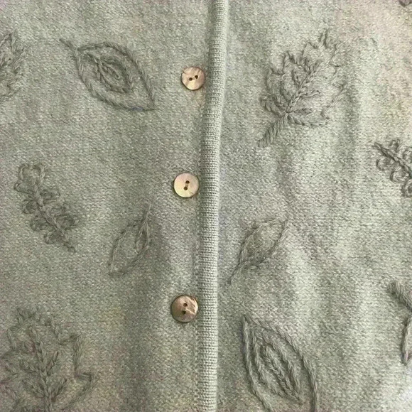 Light Blue Long Sleeve Wool Granny Cardigan with Embroidered Leaf Motif - Picture 4 of 8